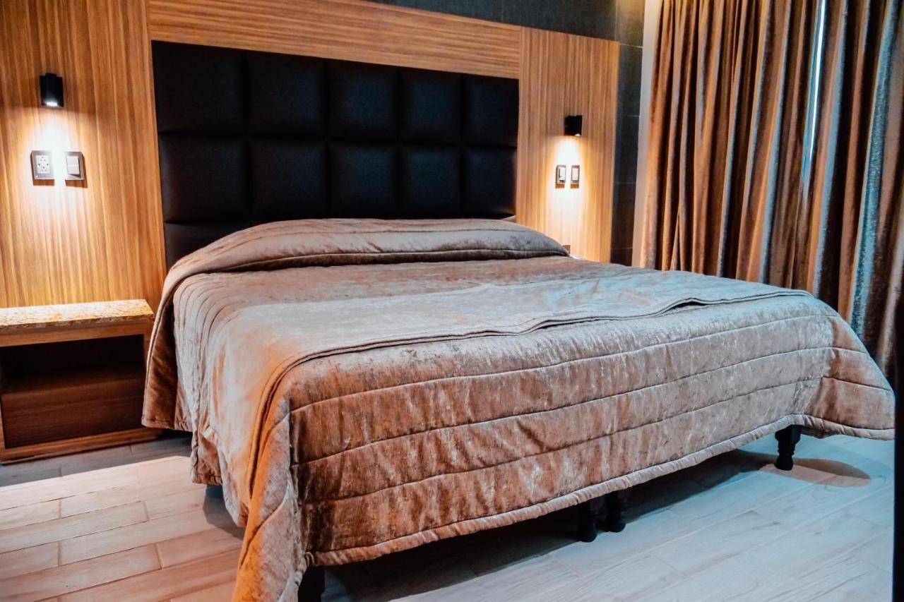 Kavia Meoqui Hotel & Suites Bagian luar foto