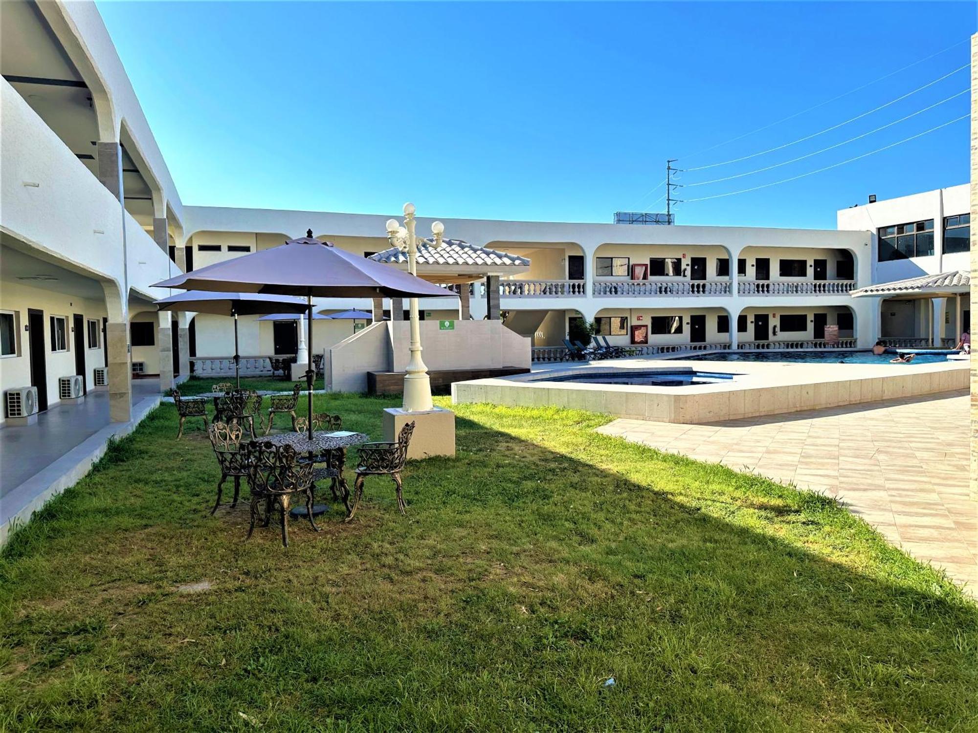 Kavia Meoqui Hotel & Suites Bagian luar foto